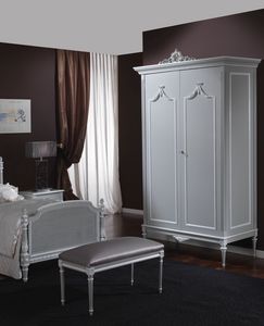 3650 armoire, Armoire de style Louis XVI
