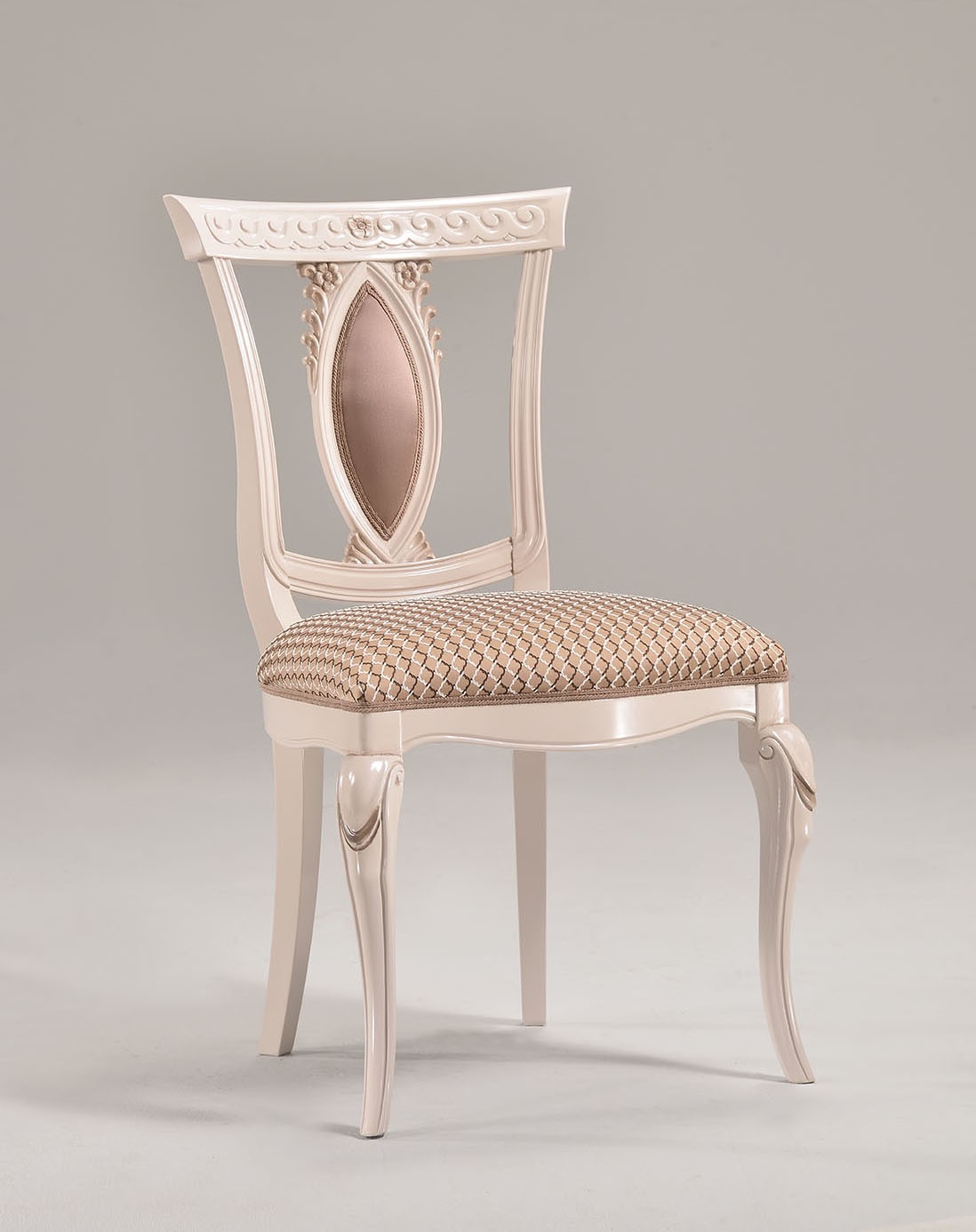 Chaise de luxe en bois massif sculpté  IDFdesign