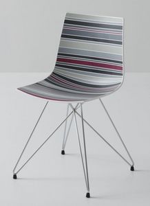 Colorfive TC, Chaise avec base en mtal, enveloppe de polymre multicolore