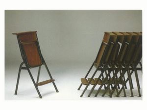 1273 N, Simple chaise avec structure en mtal, des lieux de culte
