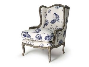 Art.320 armchair, Fauteuil en bois de htre, de style Louis XV