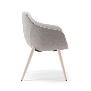 Crystal 02 P, Fauteuil avec pieds en bois