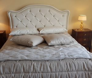 Art. 900, Lit classique avec tte de lit en co-cuir