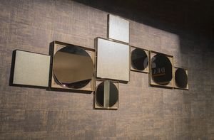 Wall composition, Miroir avec design gomtrique