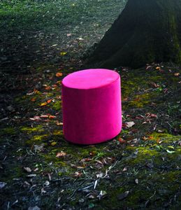 ROLLY pouf, Pouf design cylindrique recouvert de similicuir