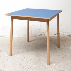 Table BOLZ 80x80 cm, Table carre au prix de sortie