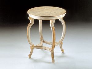Art. 1369, Table avec un dcor exquis, pour une suite de luxe classique