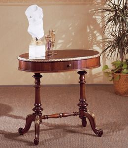 Art. 208, Petite table classique, en bois sculpt, avec plateau rond