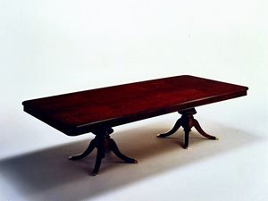 Wilde, Table rectangulaire classique, plaqu en loupe de myrte