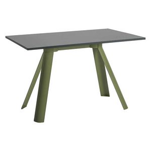 Onda R, Table en mtal peint, plateau rectangulaire en stratifi