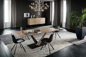 West, Table moderne, avec base en acier