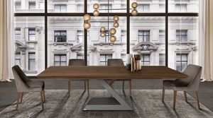 ZAGOR, Table lgante avec base en acier peint