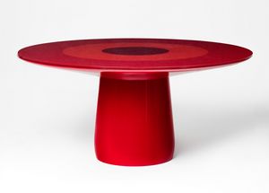 Roundel, Table ronde avec une forte qualit sculpturale