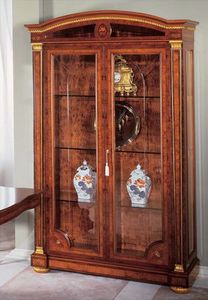 IMPERO / Display cabinet with 2 doors, Vitrine de luxe en frne, style classique