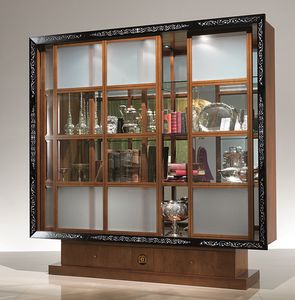 VL19 Quadro vitrine, Vitrine avec portes coulissantes et fond de miroir